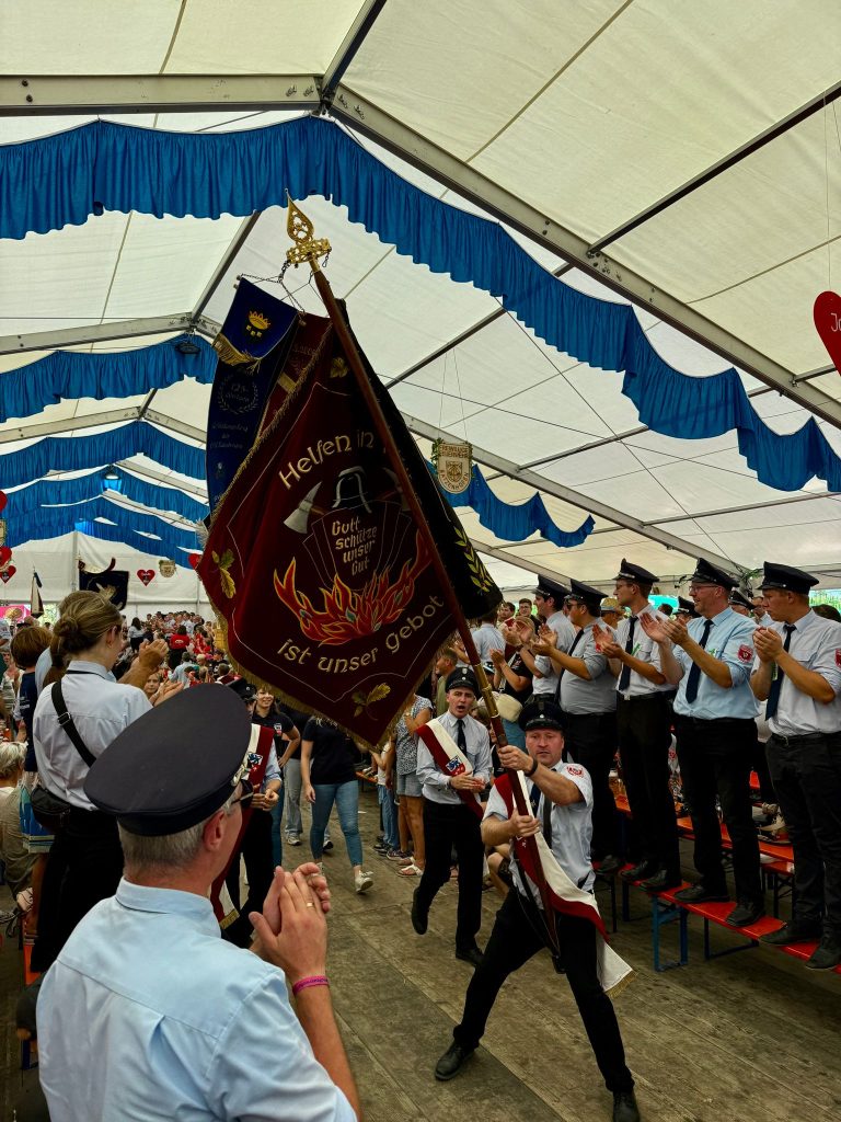 Feuerwehrumzug in Batzenhofen Edenbergen